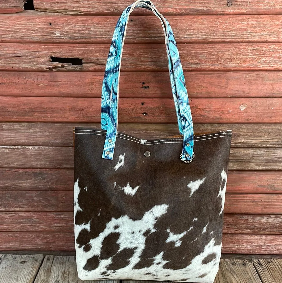 003 Trisha - Chocolate & White w/ Blank Slate