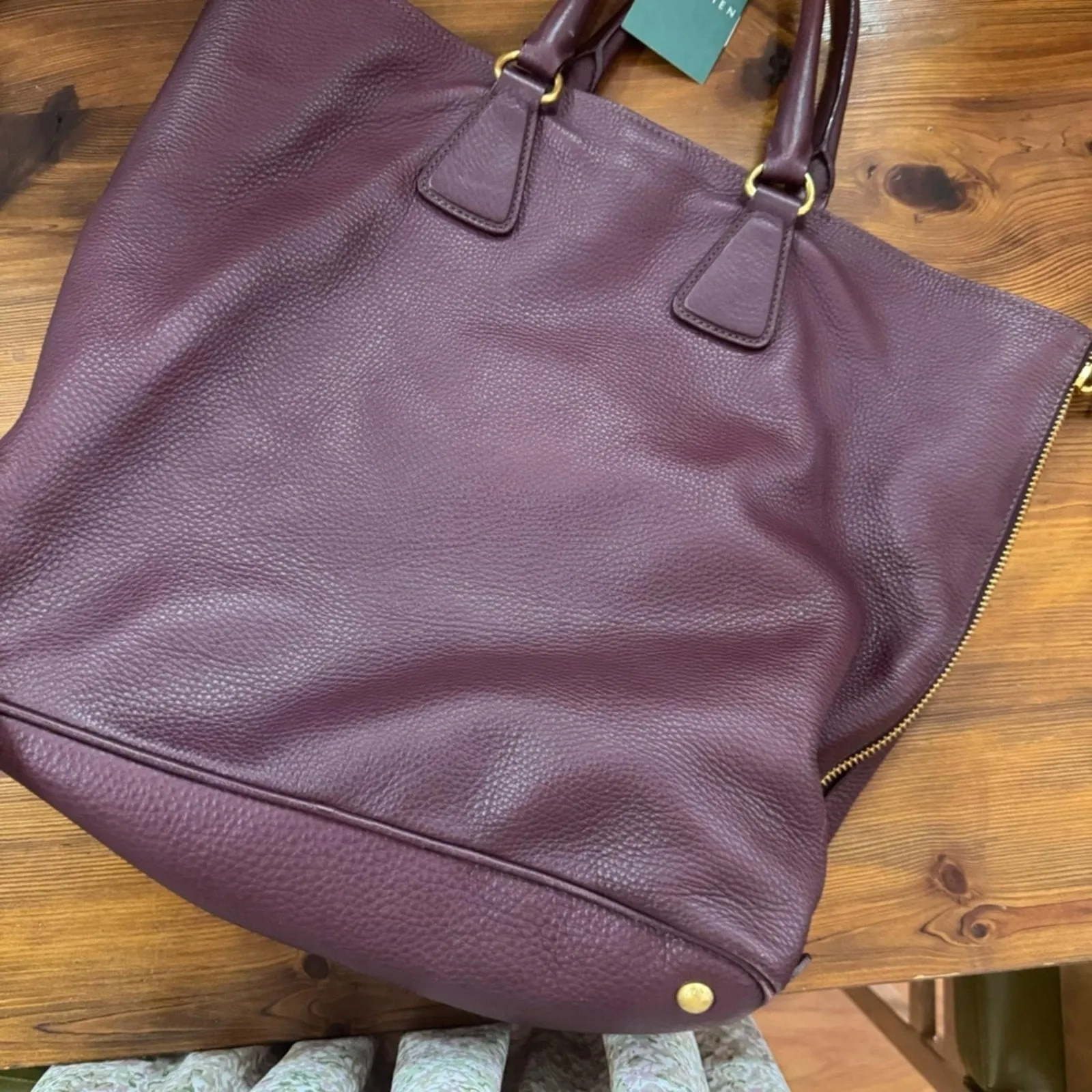 100% Authentic Prada Vitello Daino Tote Bag