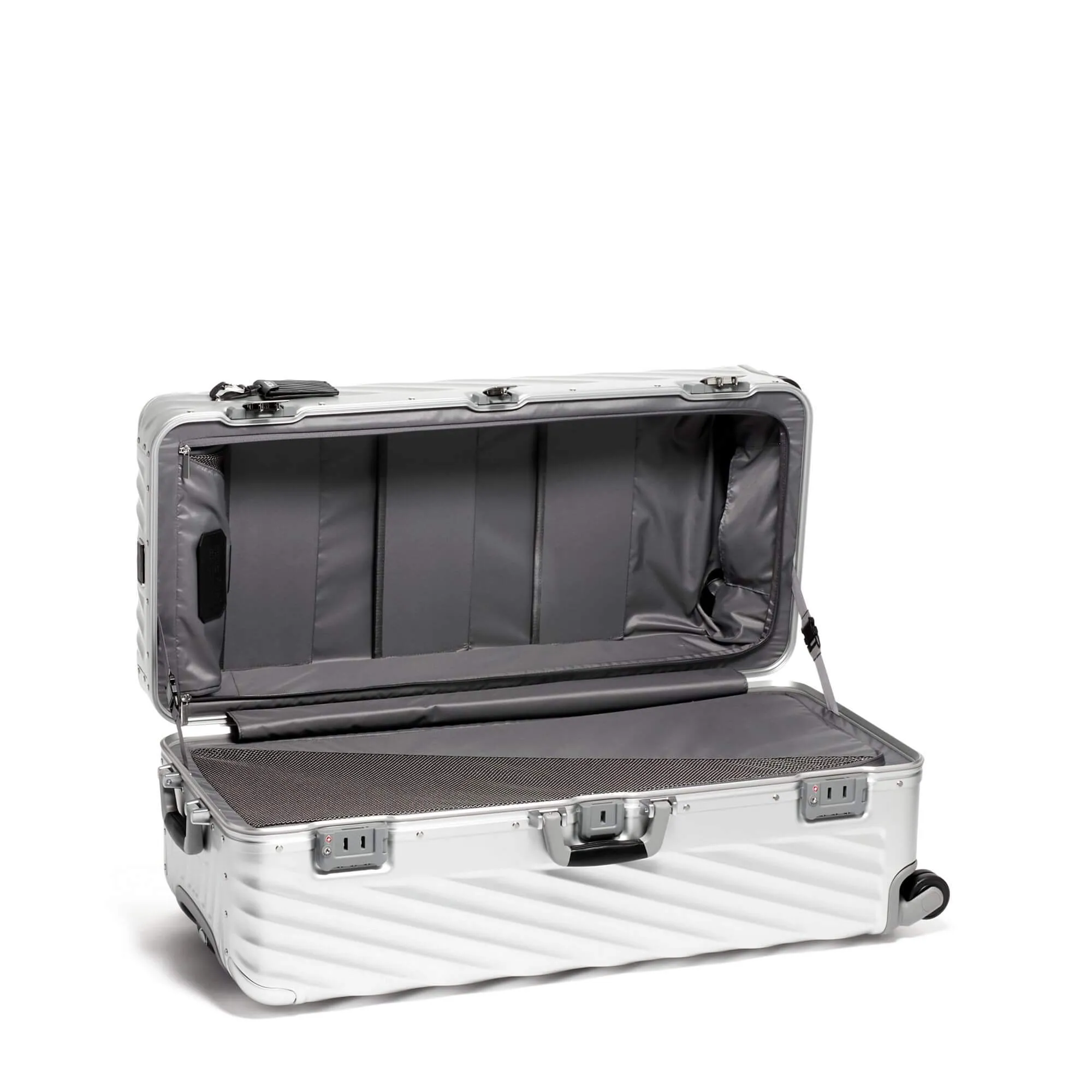 19 Degree Aluminum Rolling Trunk