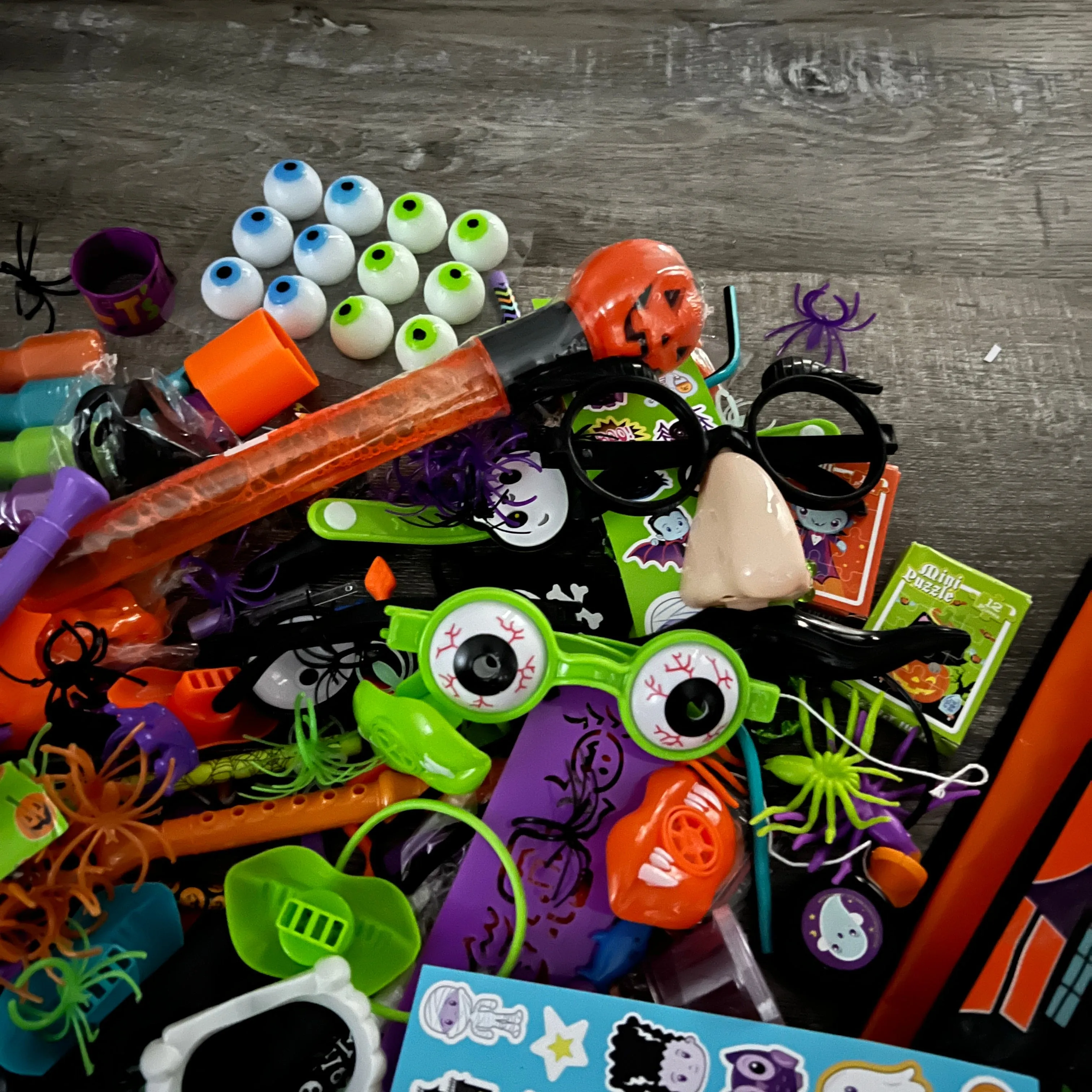 200 Ct Assorted Halloween  Novelty Toys with Free Large Tote Bag Allergy FREE