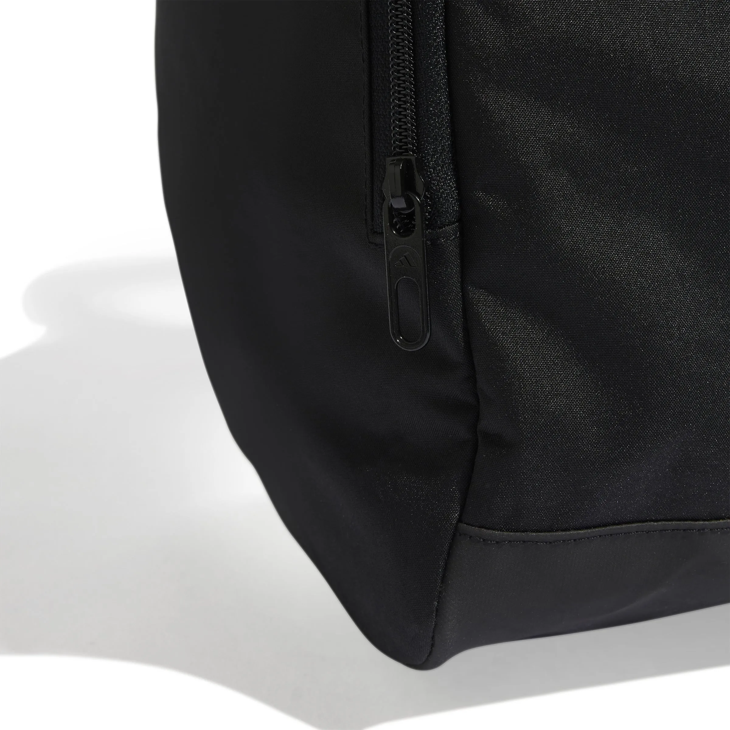 adidas Linear Medium Duffle Bag
