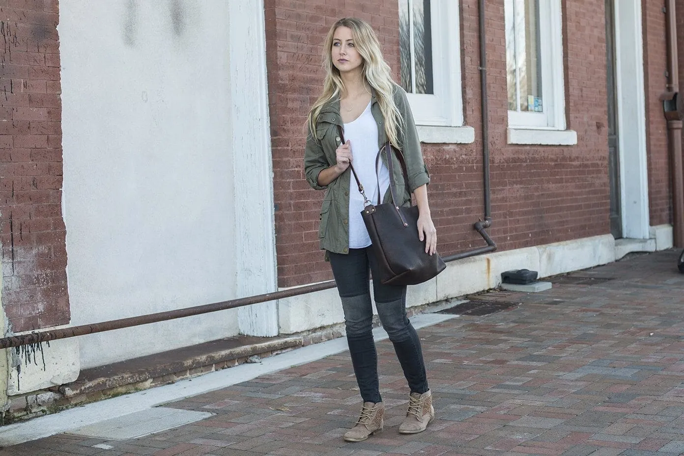 AVERY LEATHER TOTE BAG - LARGE - TAN