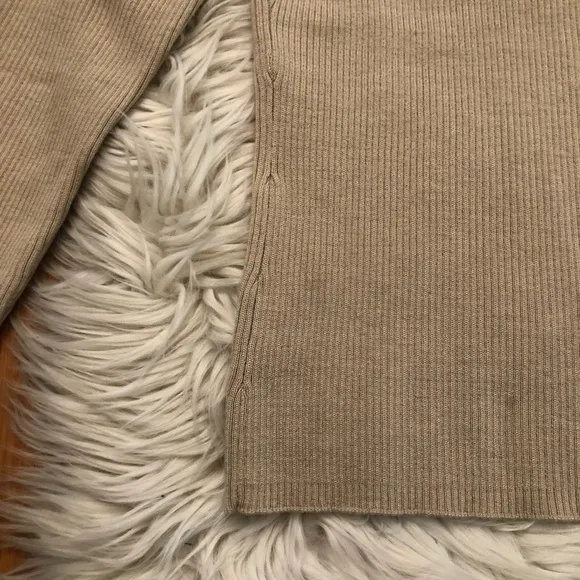 Banana Republic Extra Fine Italian Merino Genuine Leather Tan Knit Sweater L