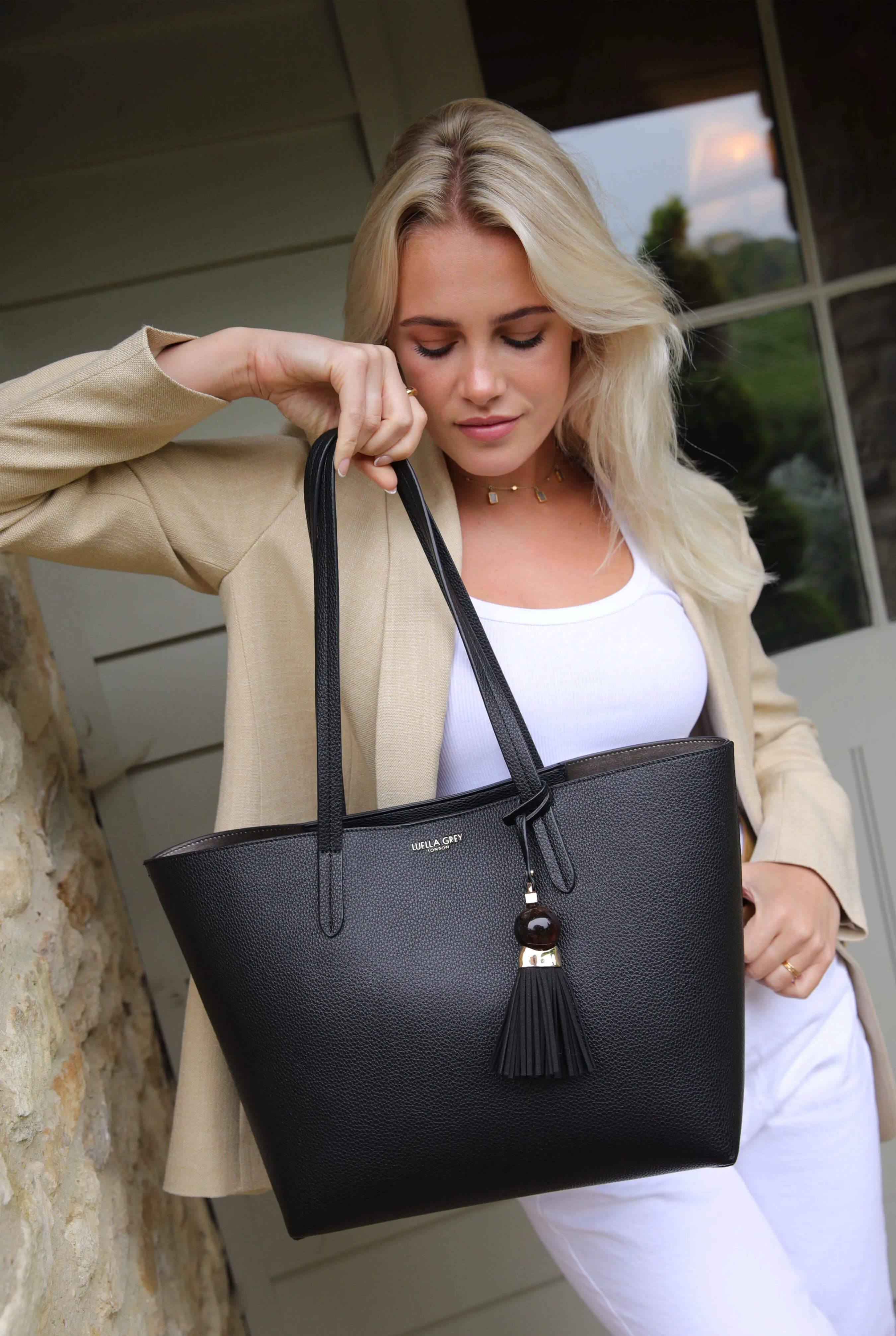 Benny & Maeve Black Set