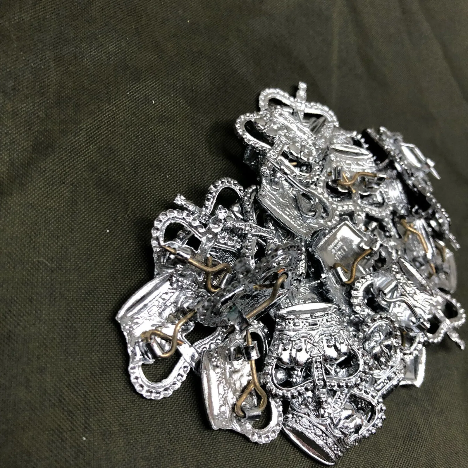 British Army Metal Rank Badge in Chromium plated metal - Small Crown - Staff Sgt