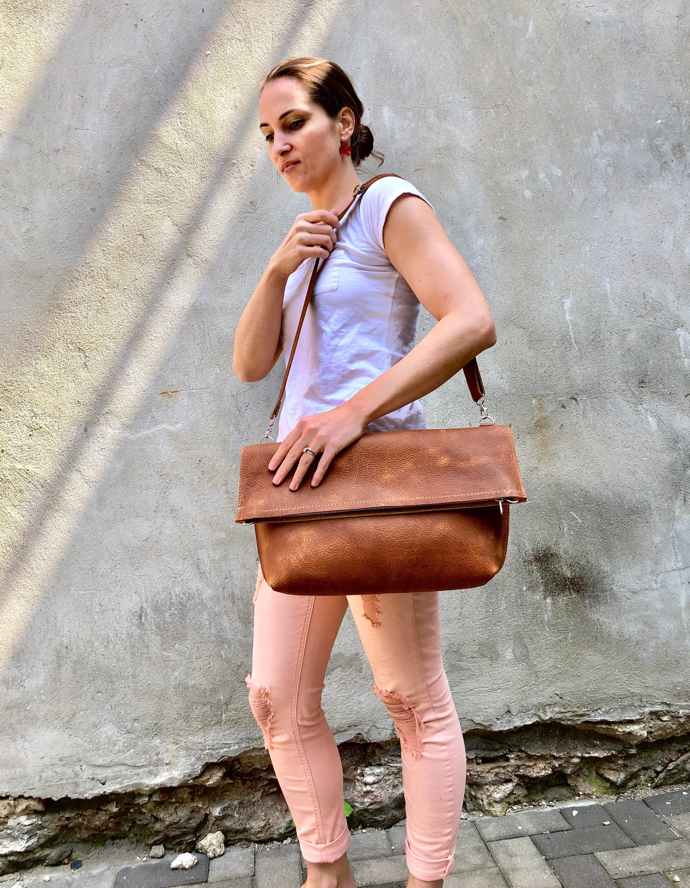 Brown leather tote / Crossbody Clutch bag