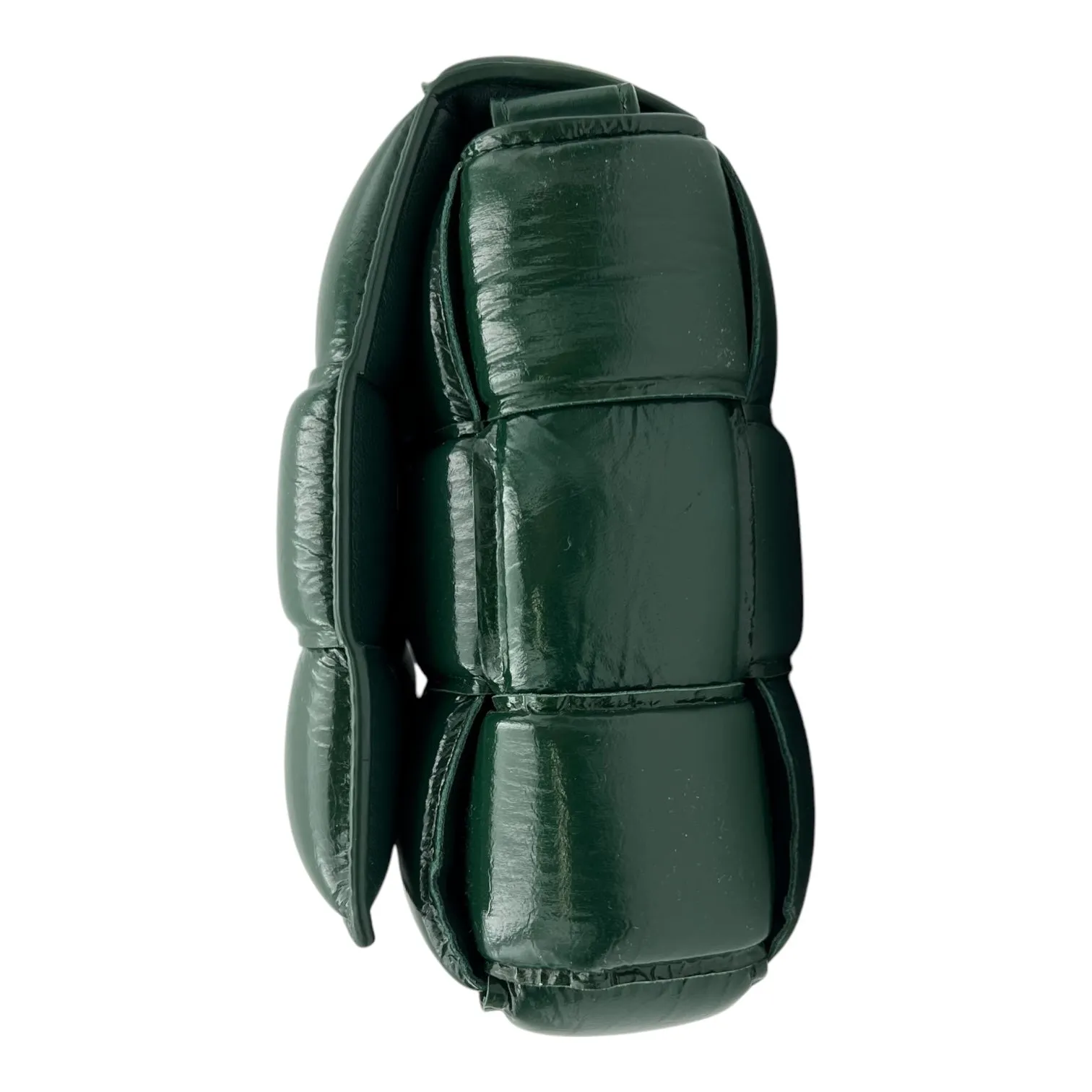 Cassette Shoulder Bag Green in Patent Leather, Gold hardware