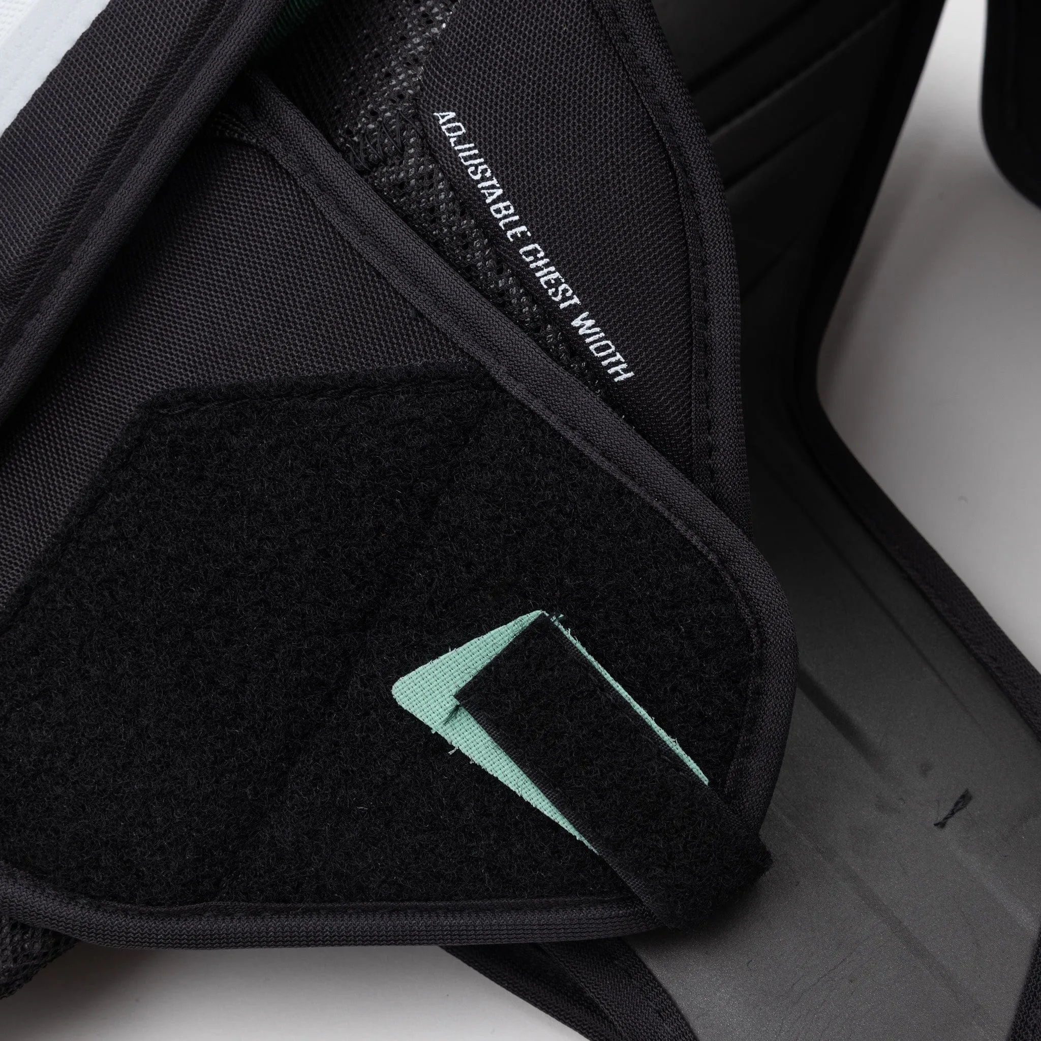 CCM Jetspeed FTW Senior Hockey Shoulder Pads - 2024