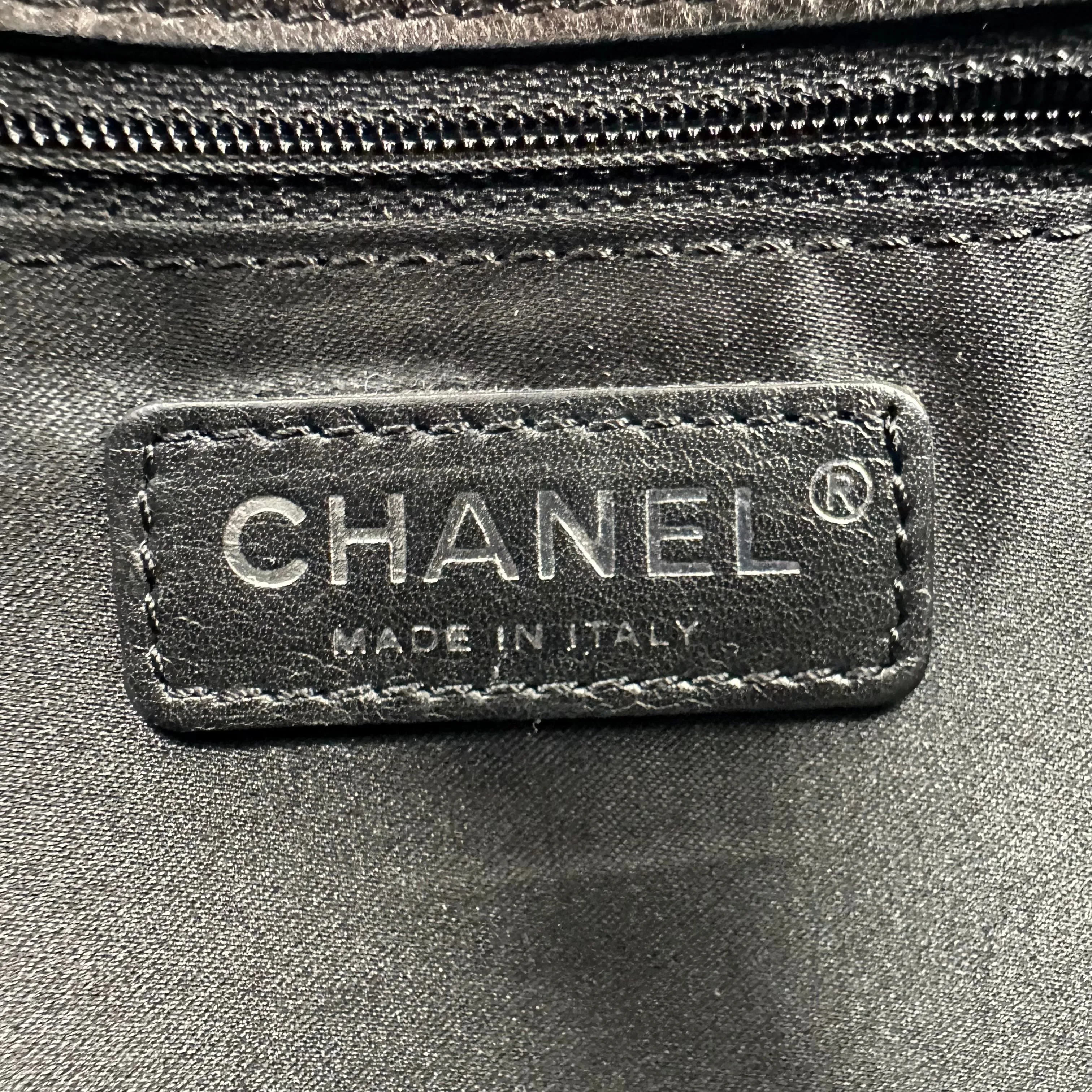 CHANEL Timeless/Classique Patent Leather Crossbody Bag