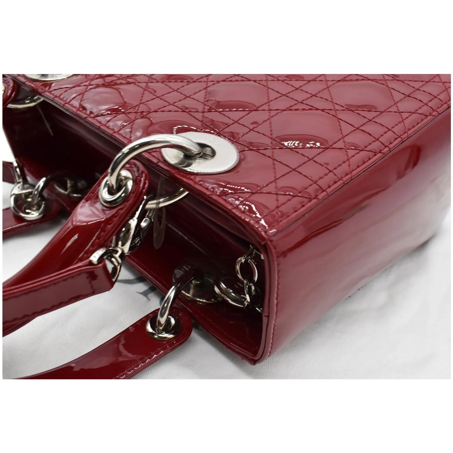 CHRISTIAN DIOR Medium Lady Dior Cannage Patent Leather Shoulder Bag Red