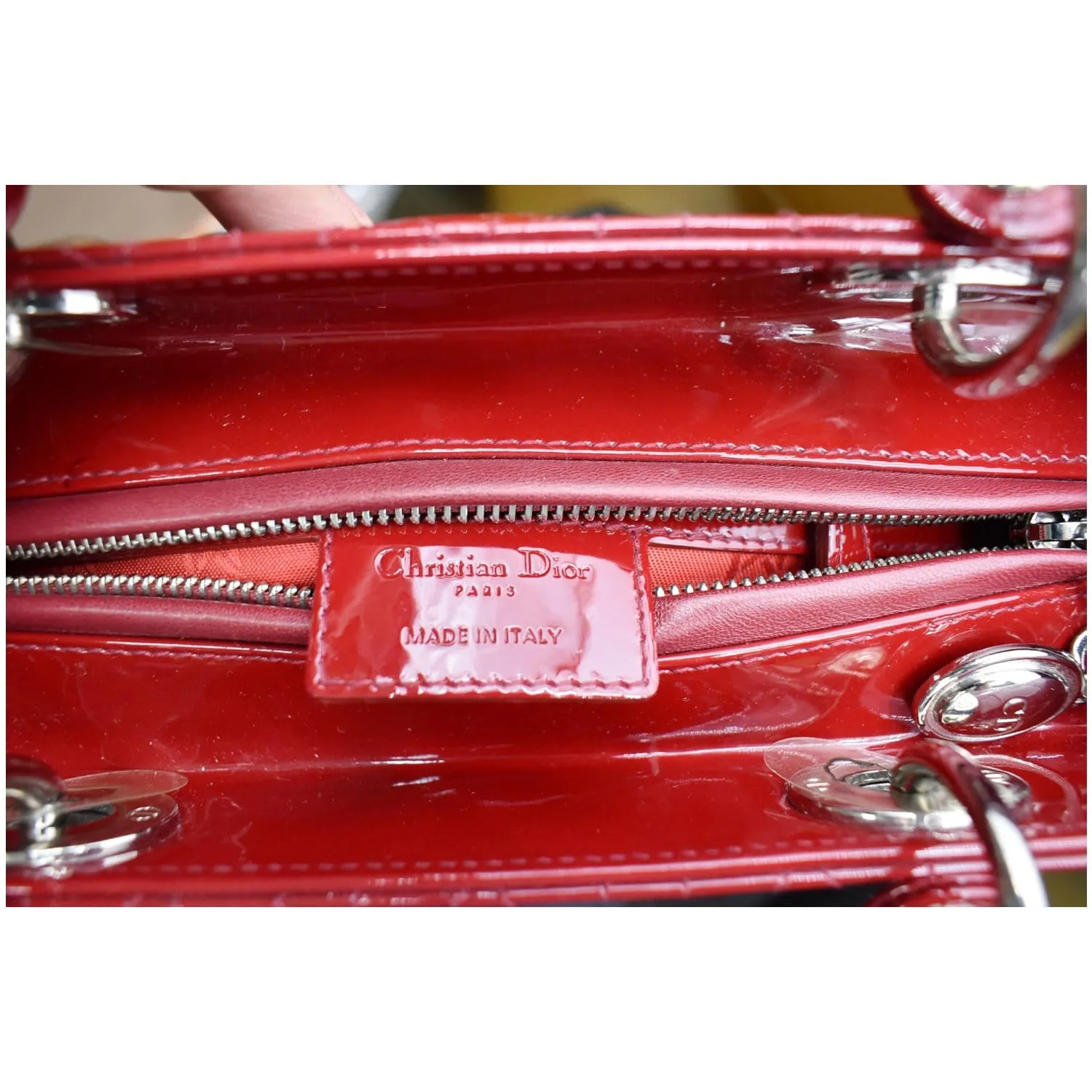 CHRISTIAN DIOR Medium Lady Dior Cannage Patent Leather Shoulder Bag Red