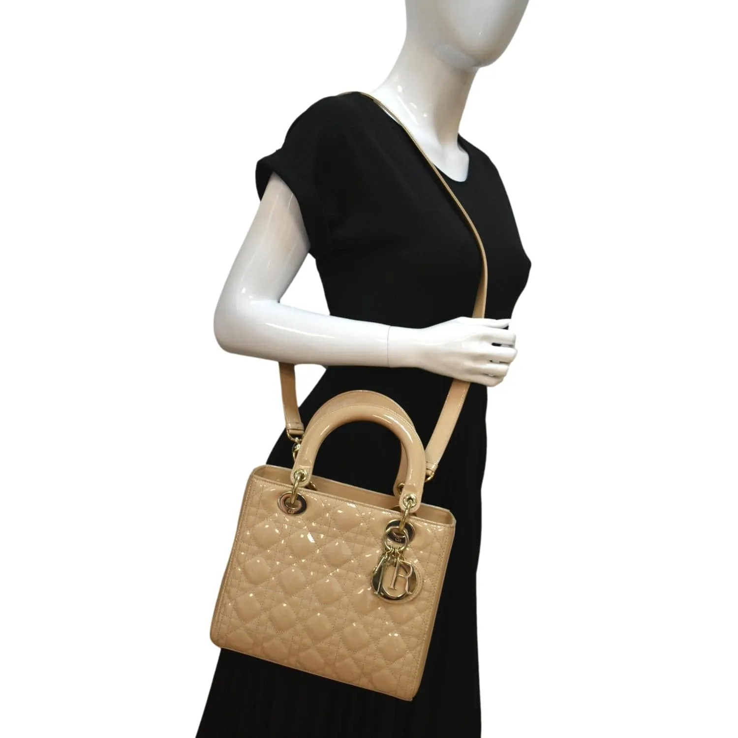 CHRISTIAN DIOR Medium Lady Dior Cannage Patent Leather Shoulder Bag Tan