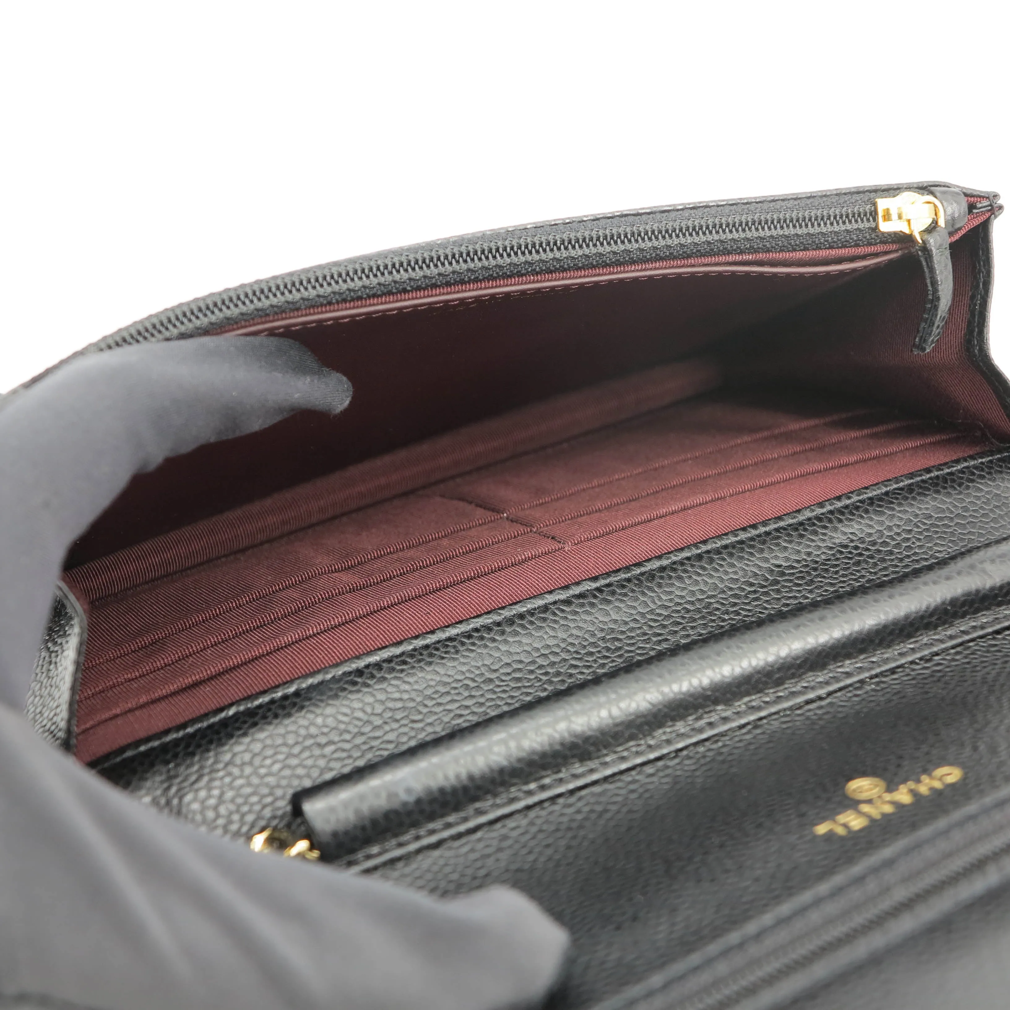 Classic Wallet On Chain WOC in Black Caviar GHW