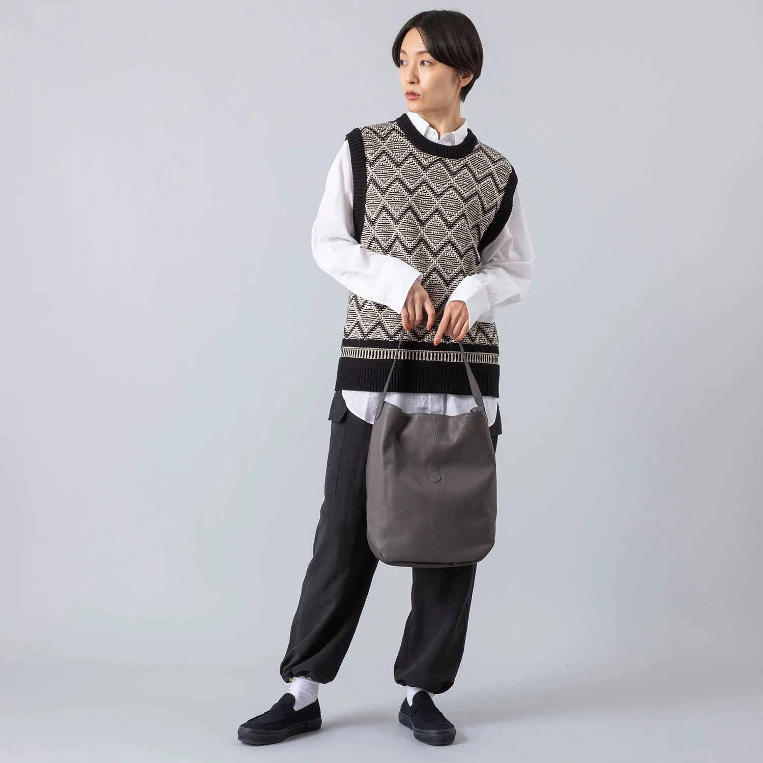 CLEDRAN | クレドラン　GALE LEATHER HALF SHOULDER