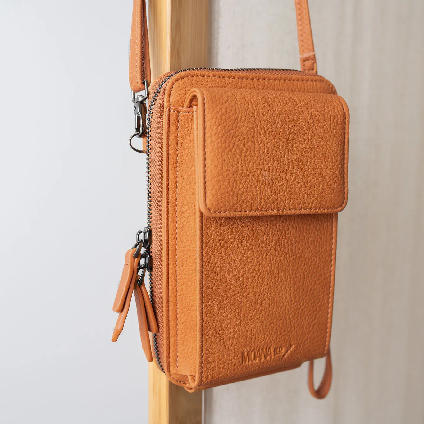 Courtenay Place Purse - Tan