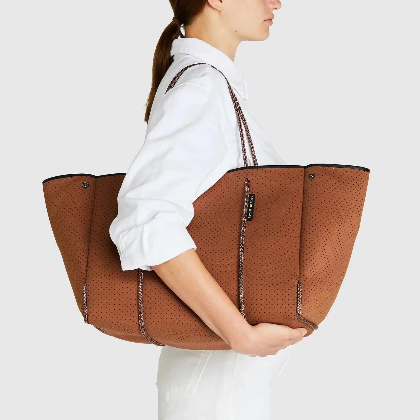 ESCAPE TOTE - SADDLE