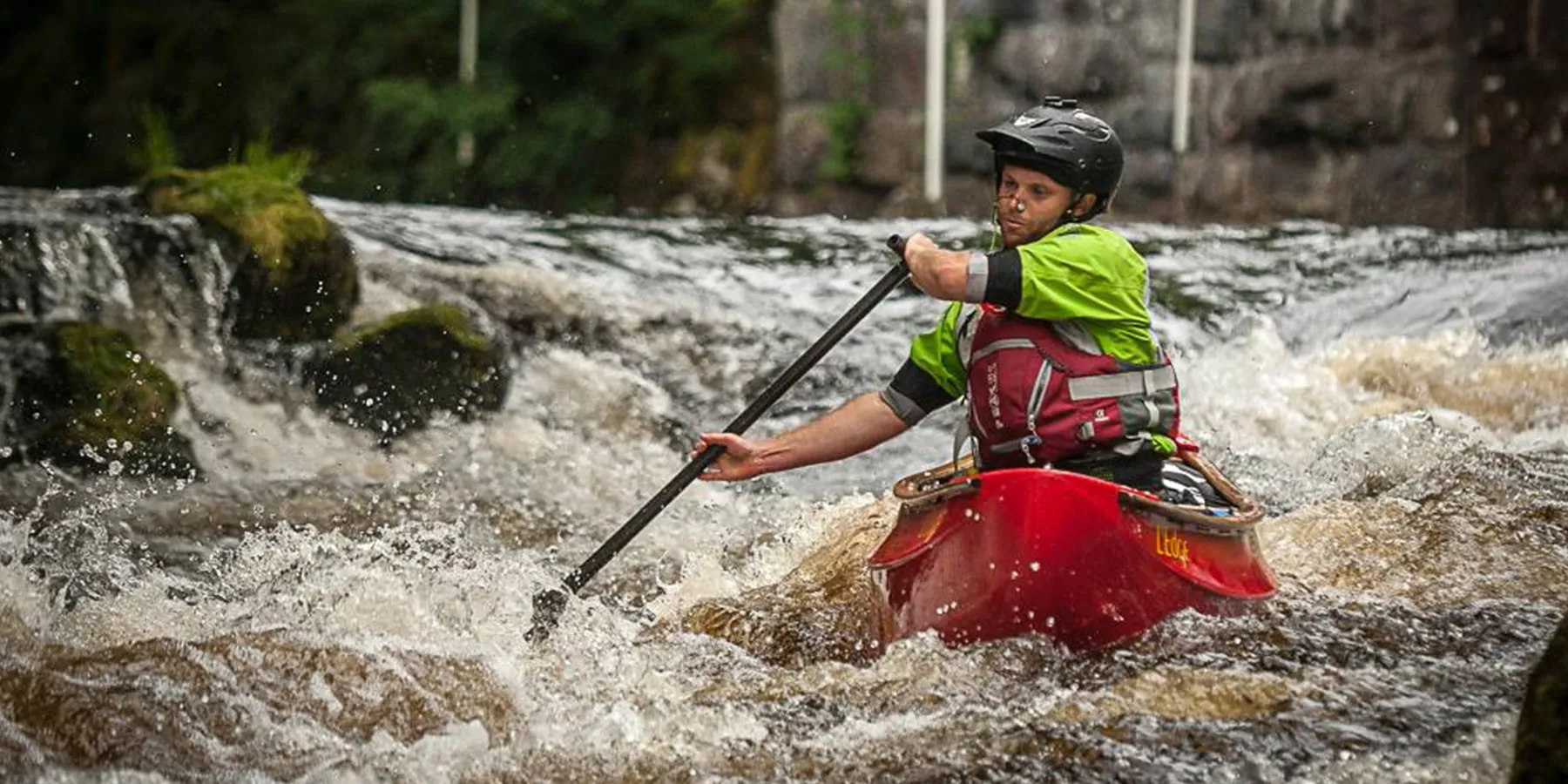 Esquif - L'Edge Lite whitewater solo canoe in Polyethylene