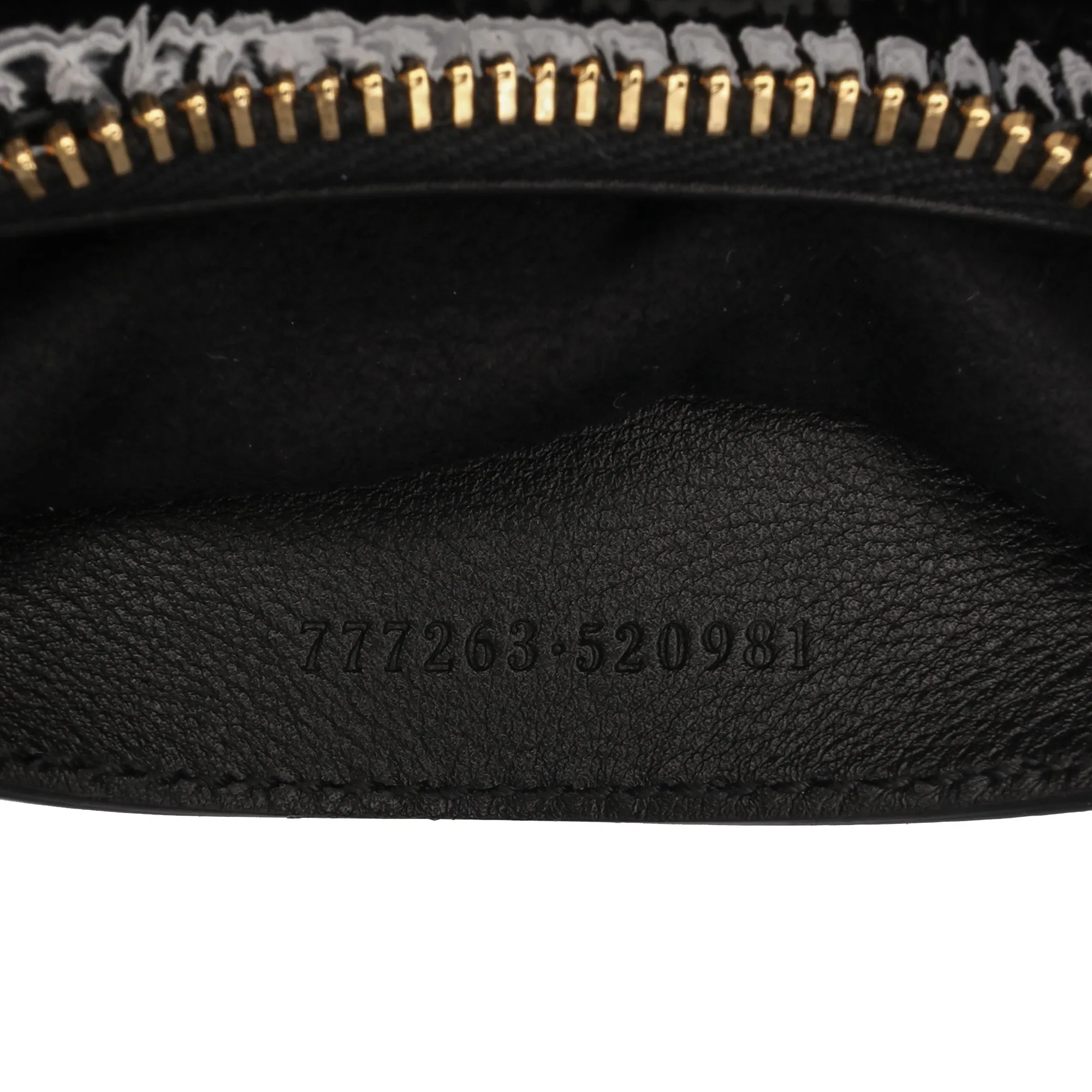 GG Marmont Matelasse Patent Shoulder Bag