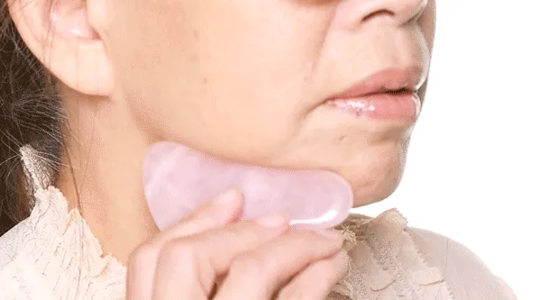Gua Sha Facial Ritual Smoothing Stone   Face Ritual Petite Roller - Rose Quartz