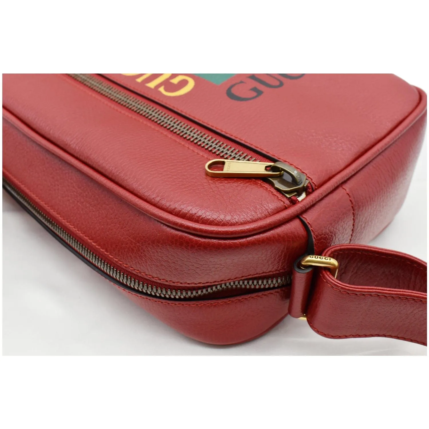 GUCCI Logo Pebbled Leather Shoulder Bag Hibiscus Red 523589