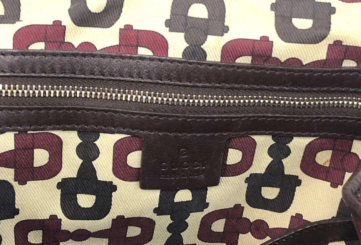 Gucci Pelham Shoulder Bag Small