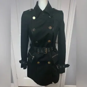 🖤”Guess” Women’s Black Mid Length Military Style Belted Jacket Size XS💛