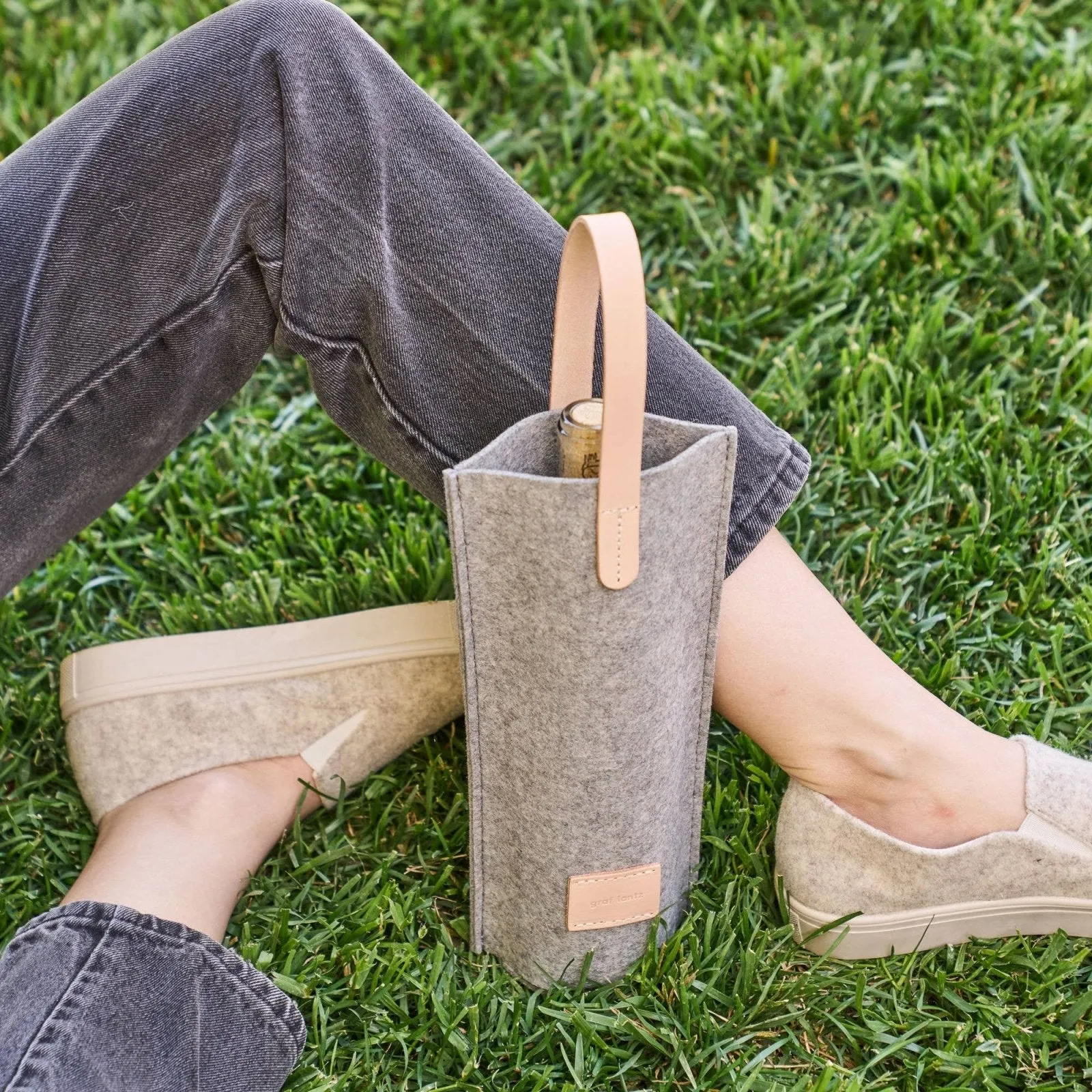 Hana Merino Wool Bottle Bag · Granite