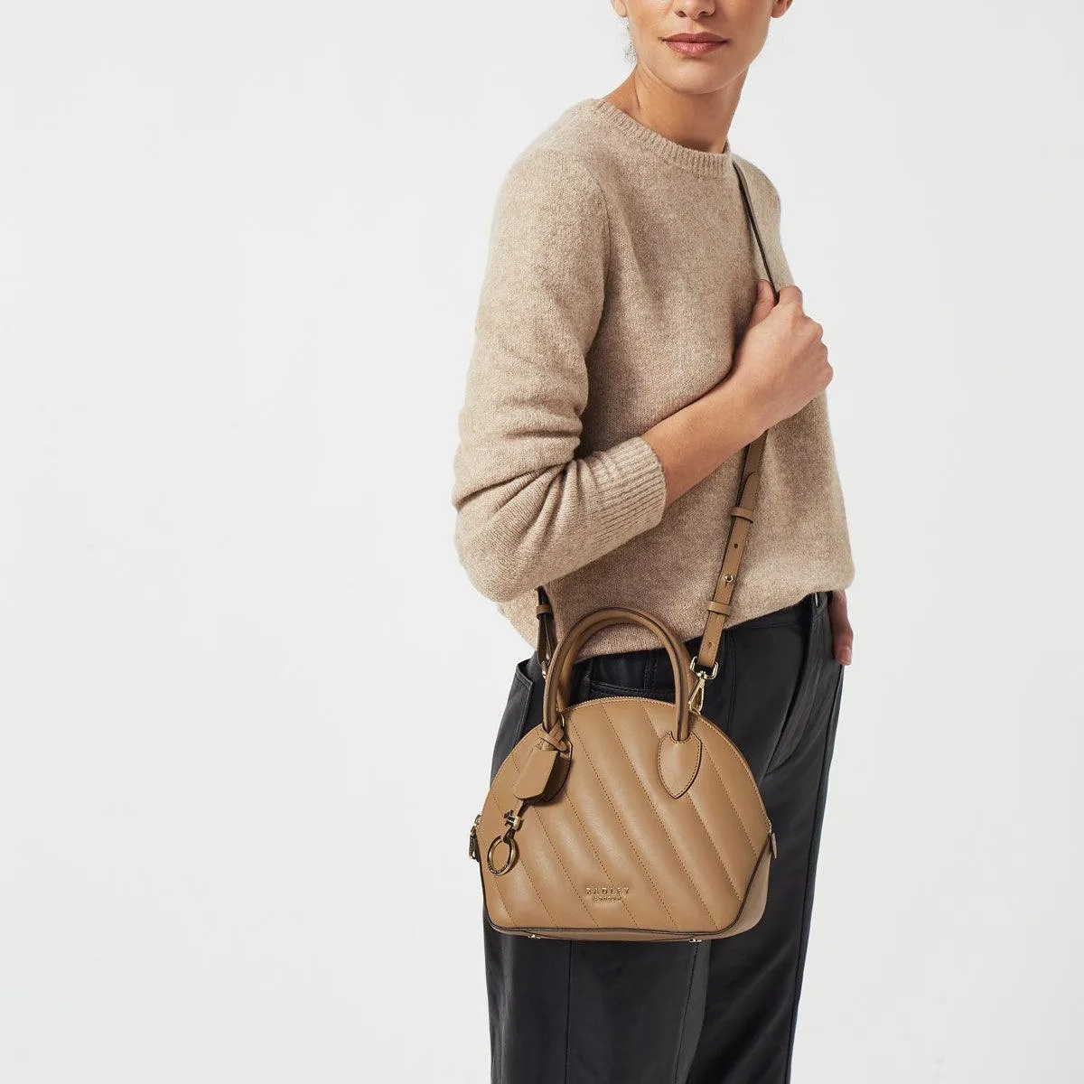 HARTLEY HILL - QUILT - Small Zip-Top Grab