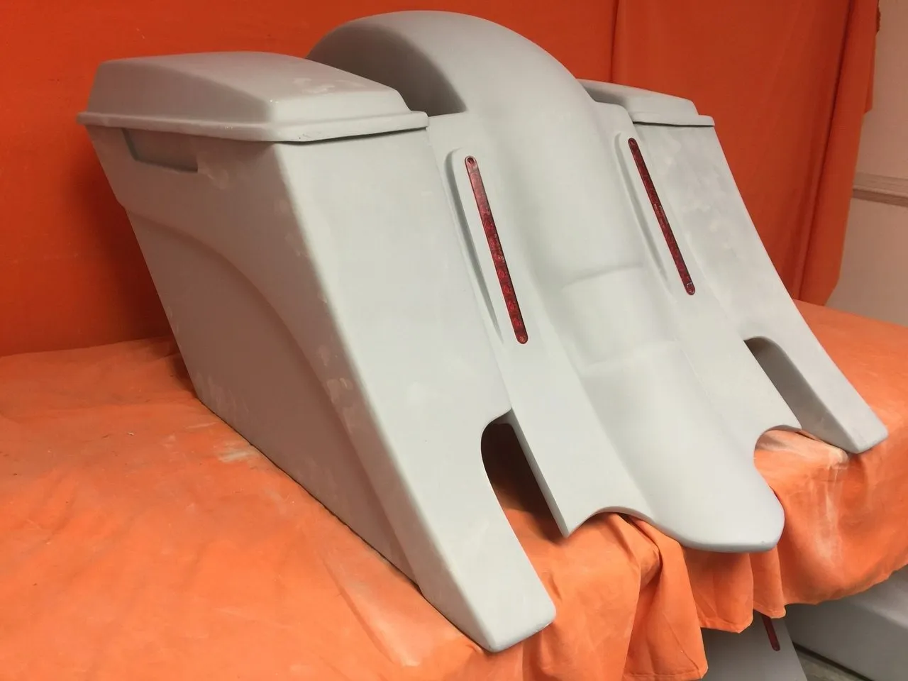 Honda Shadow Sabre 1100 6" Extended Saddlebags Out & Down Bags   LED Rear Fender Dual Cut Out   Lids