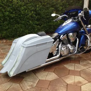 Honda VTX 1800 / 1300 6" Extended Stretched Out & Down Bags   Rear Fender   Right Side Cut Out Onlly - No lids