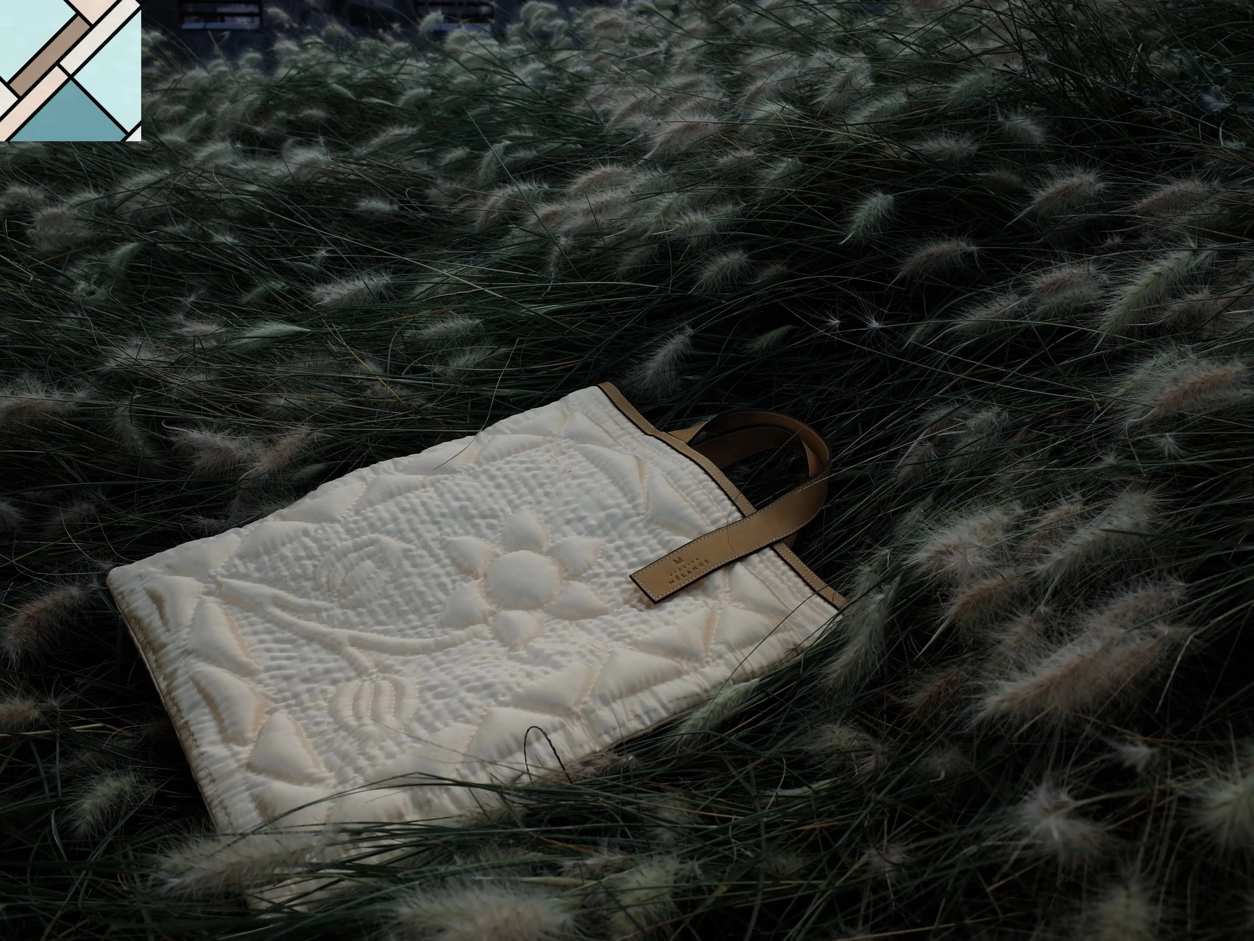 Şükran Satin Pillow Bag