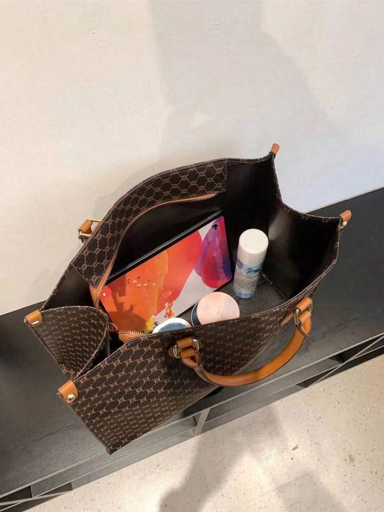 Large Capacity Embraided Hand Bag