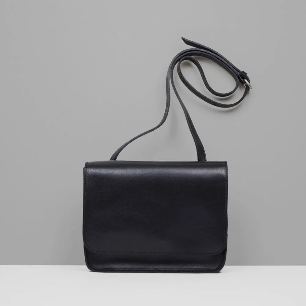 leather shoulder S1 Bag in black