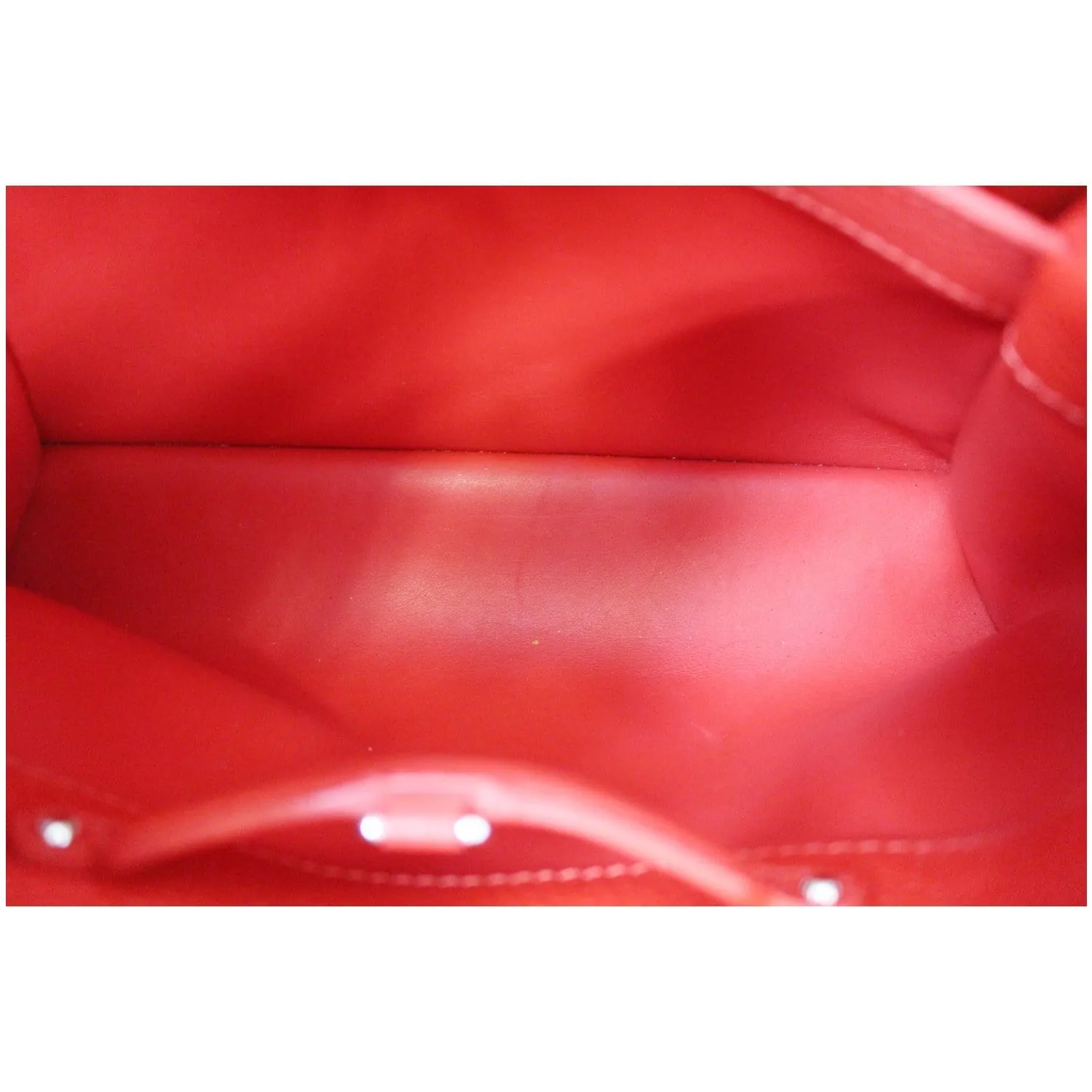 LOUIS VUITTON Capucines PM Taurillon Leather Shoulder Bag Scarlet - 15% OFF
