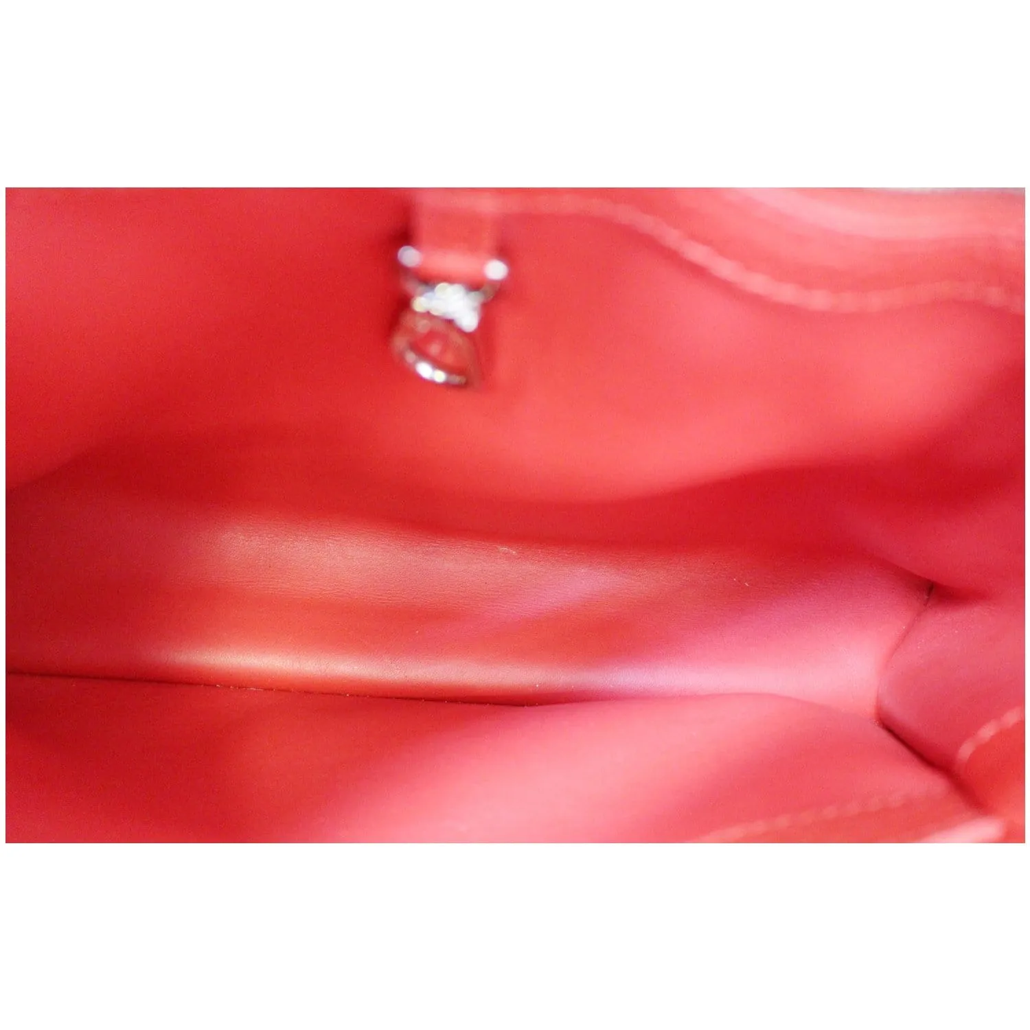 LOUIS VUITTON Capucines PM Taurillon Leather Shoulder Bag Scarlet - 15% OFF