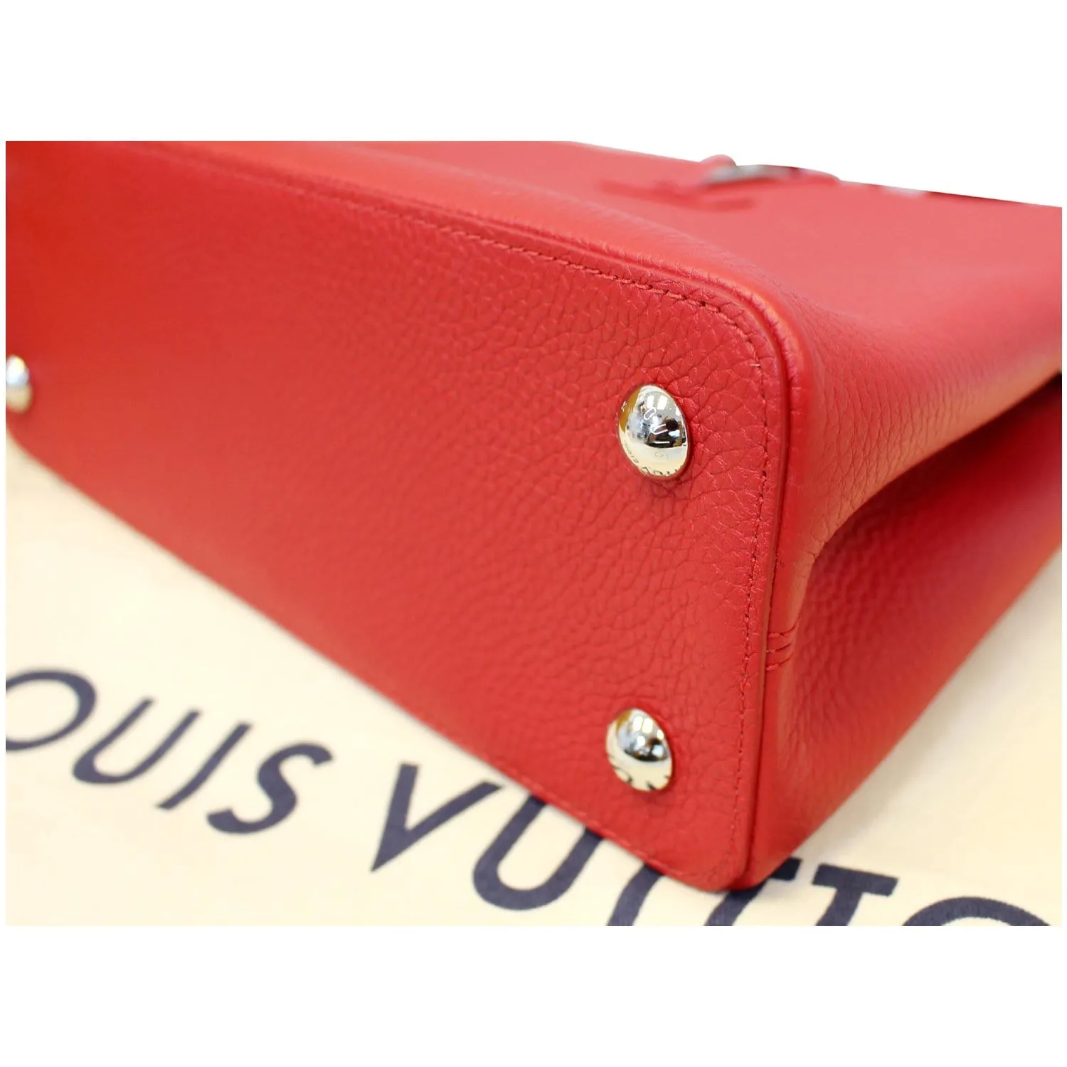 LOUIS VUITTON Capucines PM Taurillon Leather Shoulder Bag Scarlet - 15% OFF