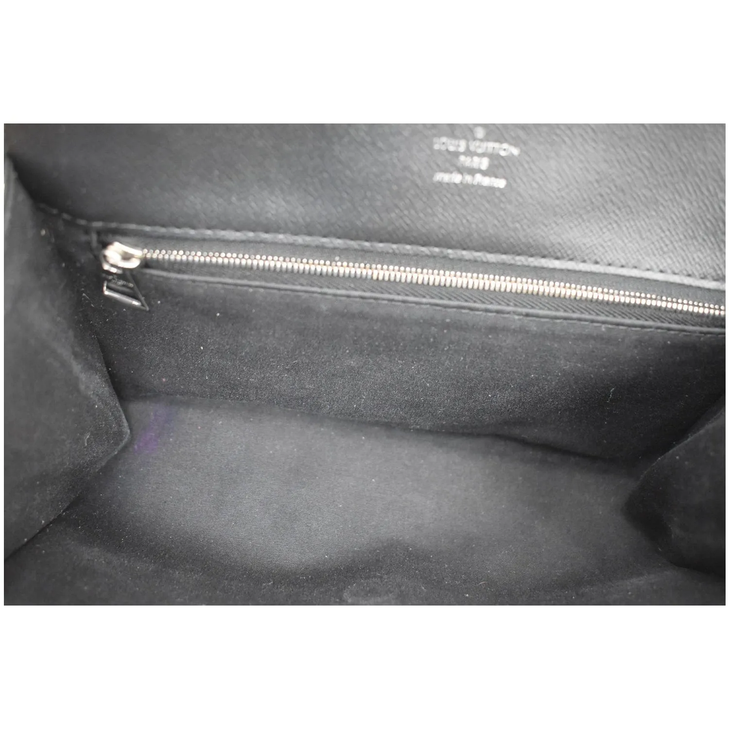 LOUIS VUITTON Clery Pochette Epi Leather Shoulder Bag Black