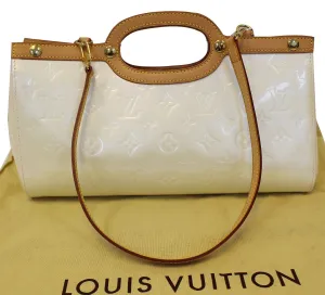 LOUIS VUITTON Cream Vernis Leather Roxbury Drive Bag