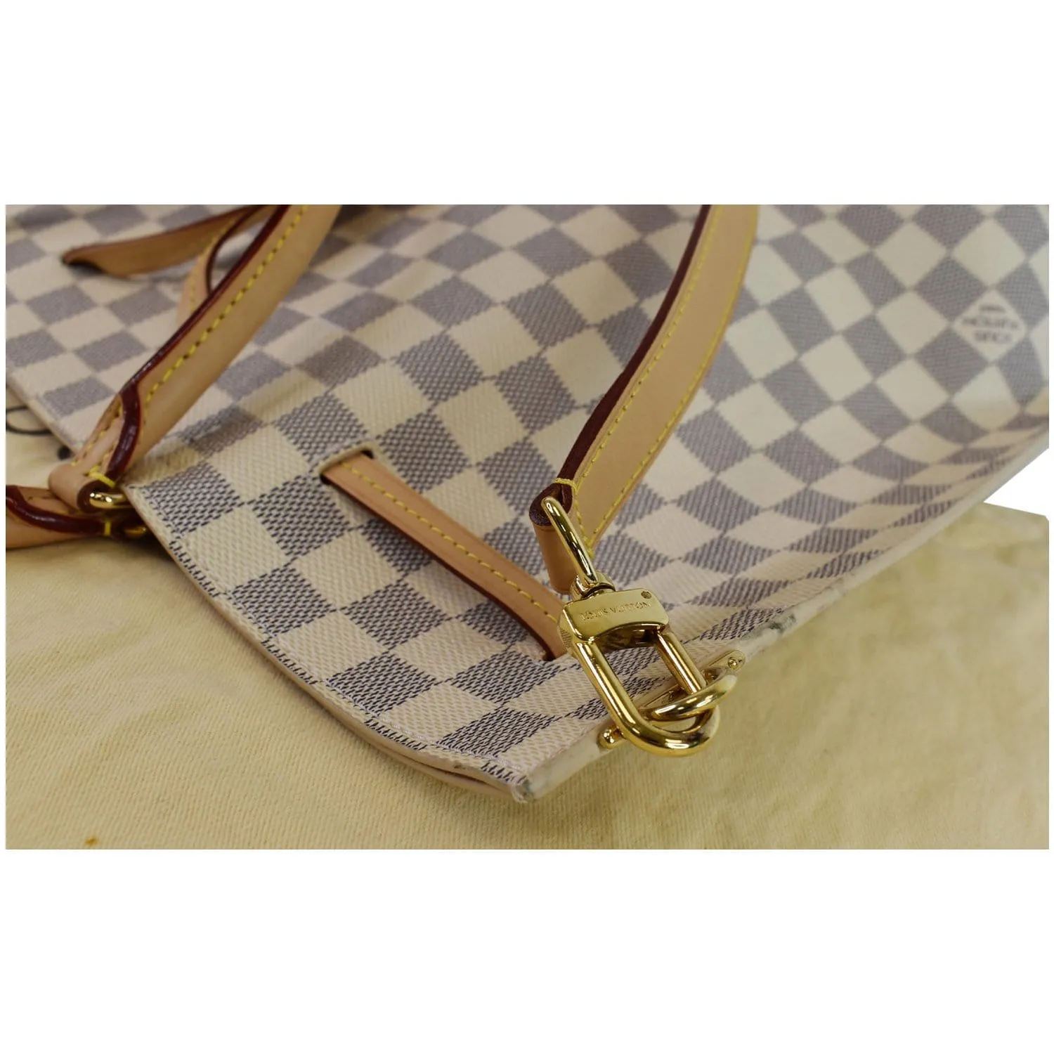 LOUIS VUITTON Girolata Damier Azur Shoulder Bag White