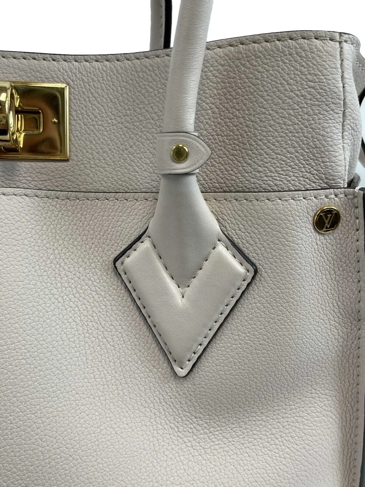 Louis Vuitton - LV On My Side MM Beige Leather Top Handle w/ Shoulder Strap
