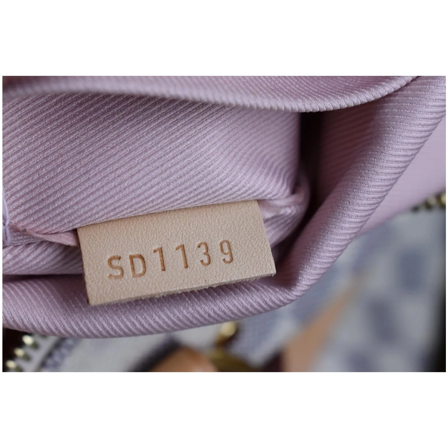 LOUIS VUITTON Lymington Damier Azur Shoulder Bag White