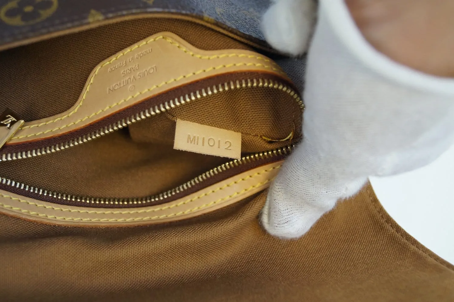 LOUIS VUITTON Monogram Brown Looping PM Shoulder Bag