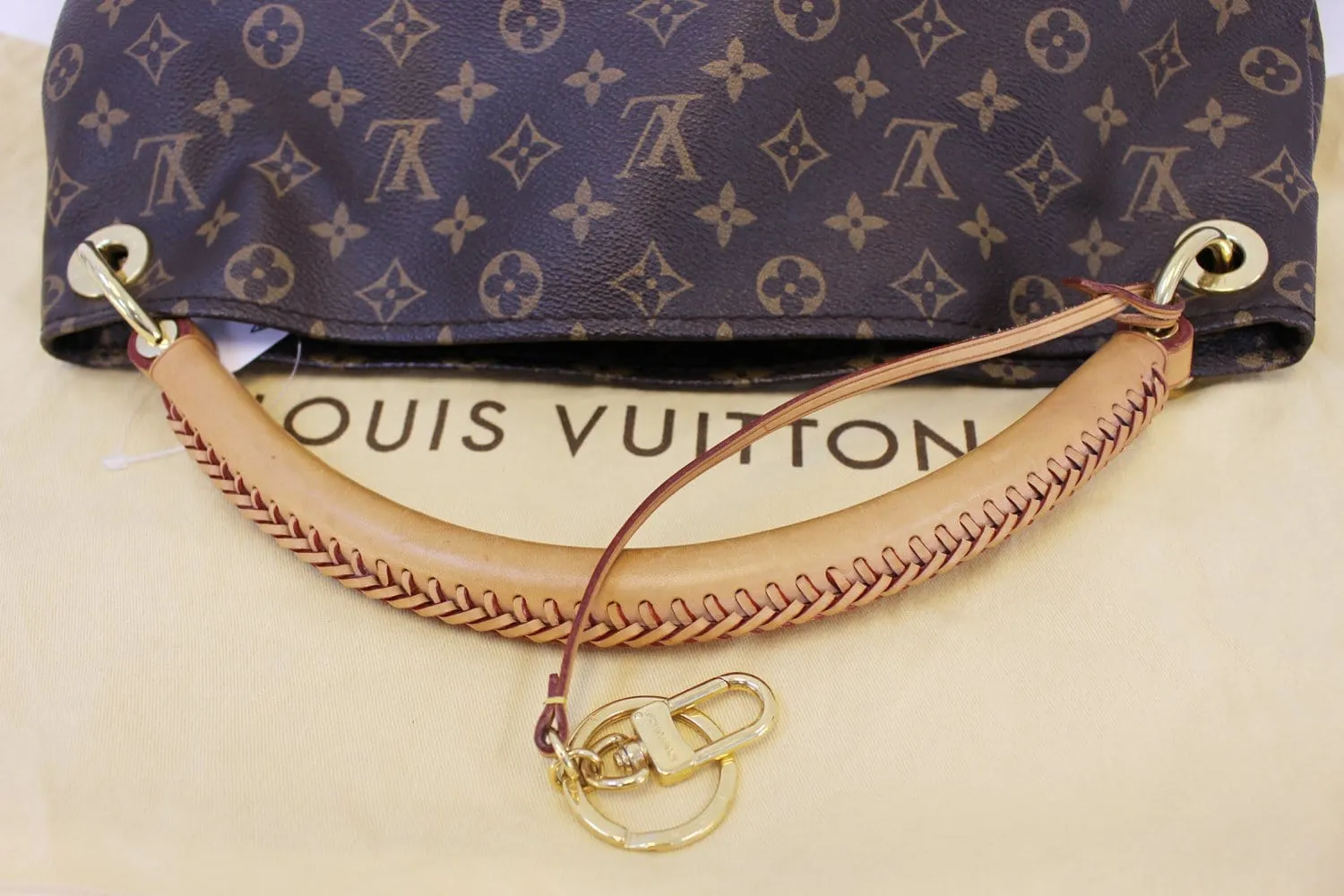 LOUIS VUITTON Monogram Canvas Artsy MM Shoulder Bag
