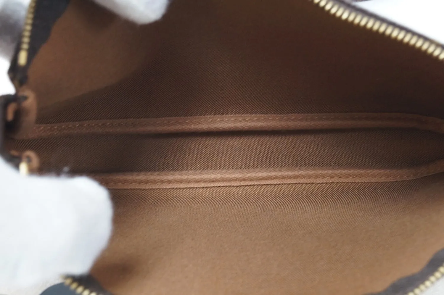 LOUIS VUITTON Monogram Pochette Accessoires Long Shoulder Pouch