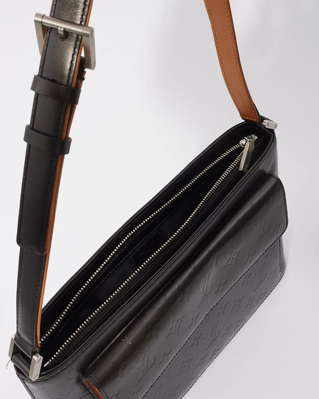 Louis Vuitton Monogram Silver/Grey Vernis Shoulder Bag