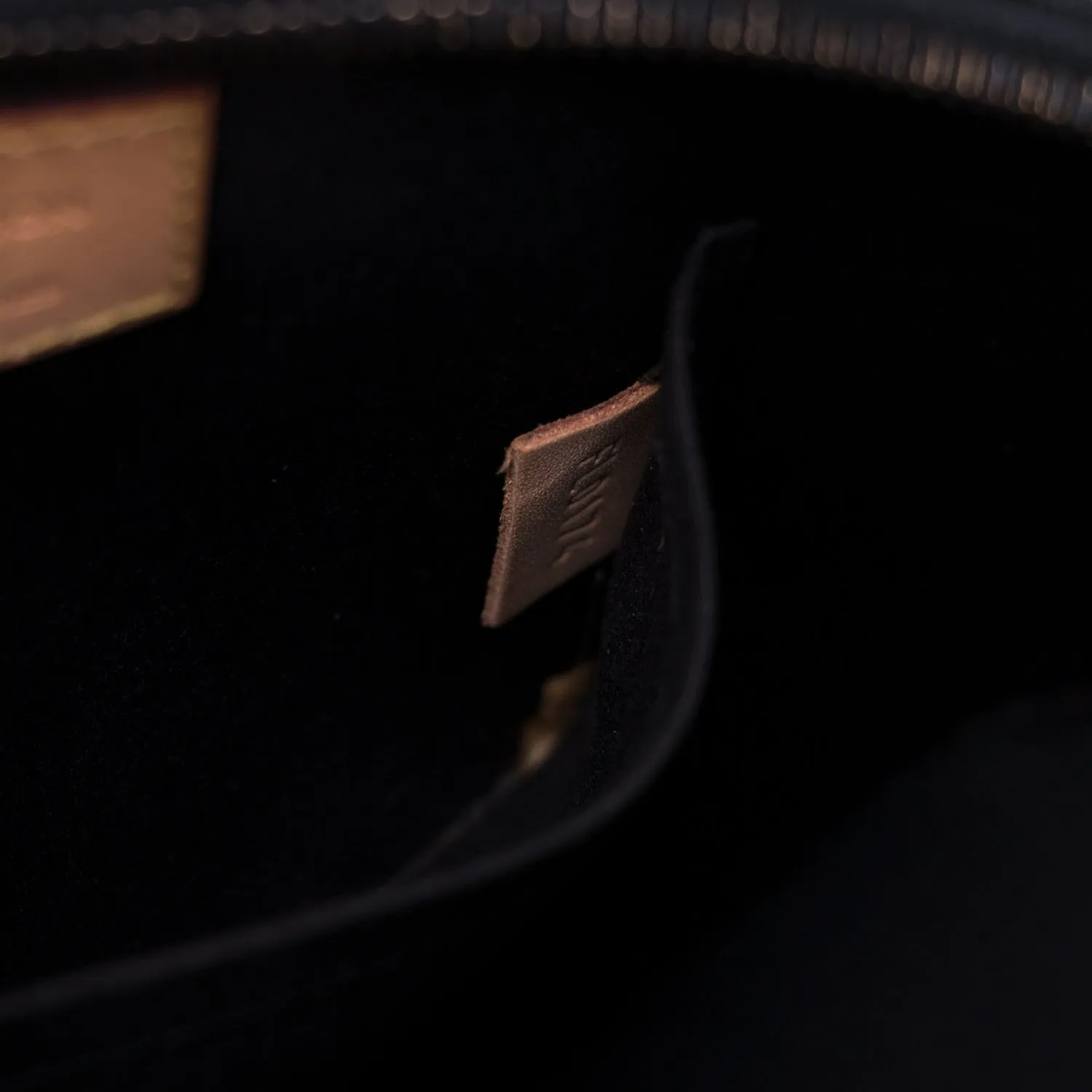 Louis Vuitton Monogram Vernis Alma BB