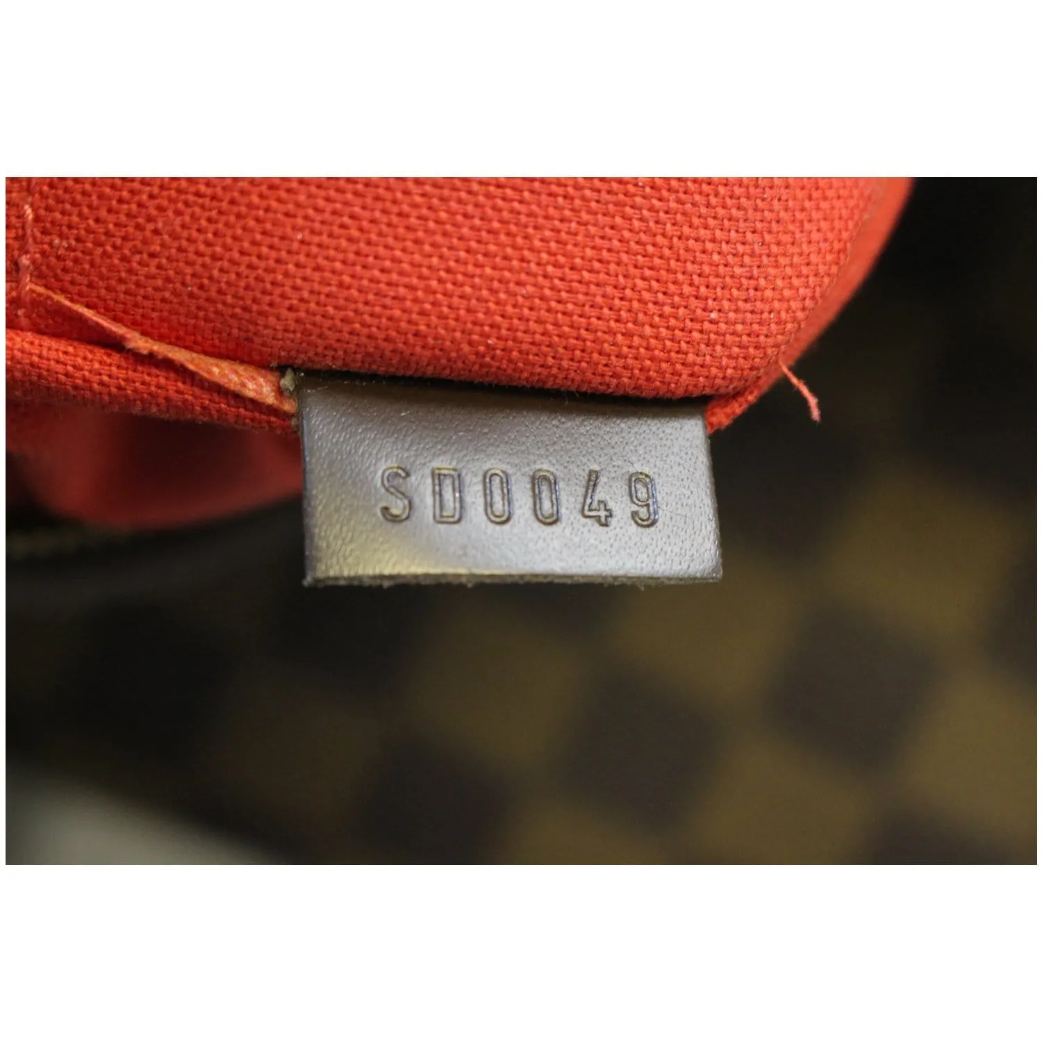 LOUIS VUITTON Thames PM Damier Ebne Shoulder Bag