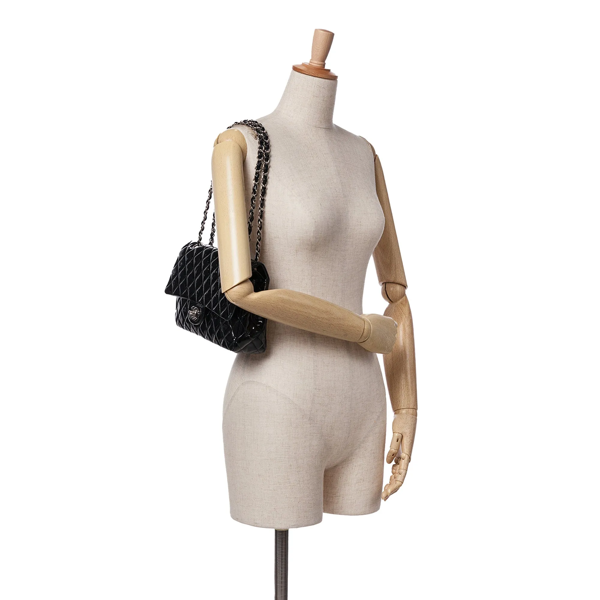 Medium Classic Patent Double Flap