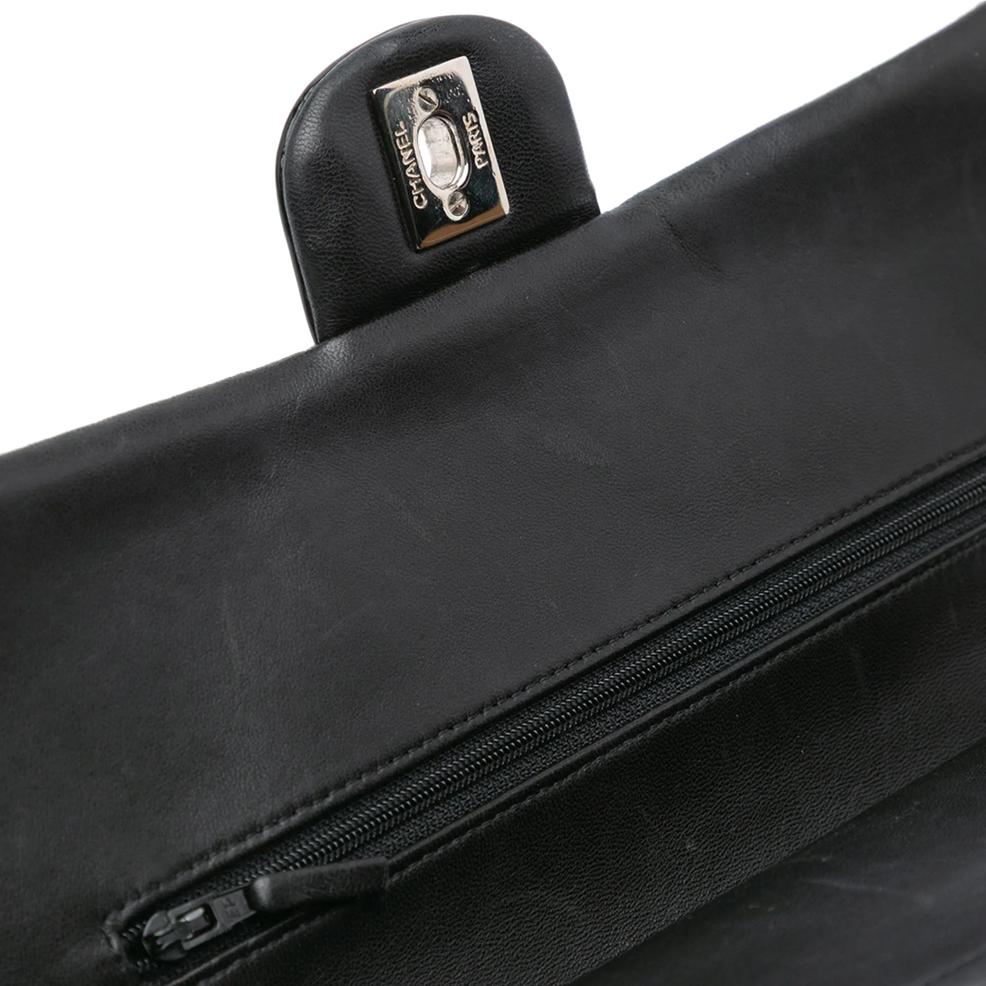 Medium Classic Patent Double Flap