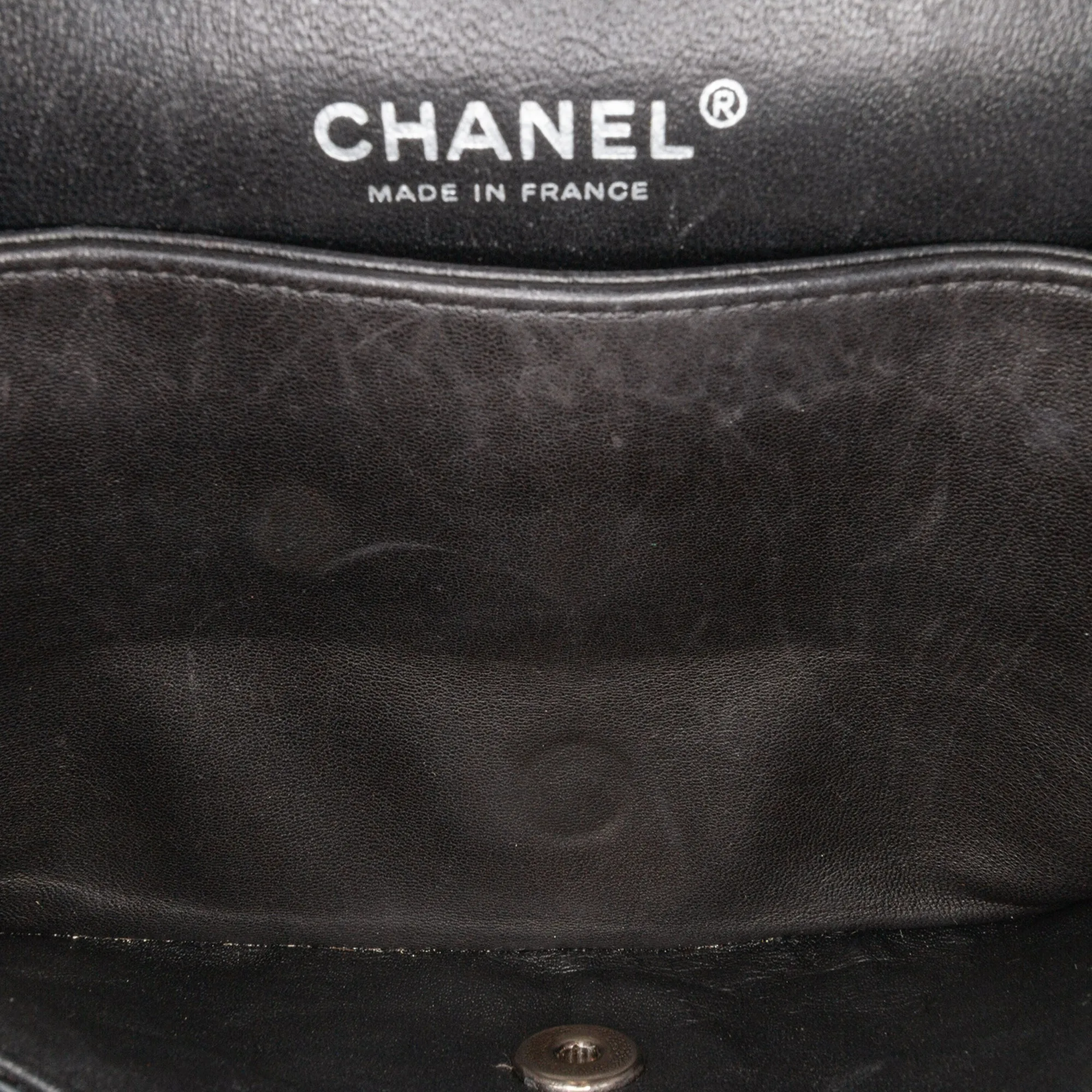 Medium Classic Patent Double Flap